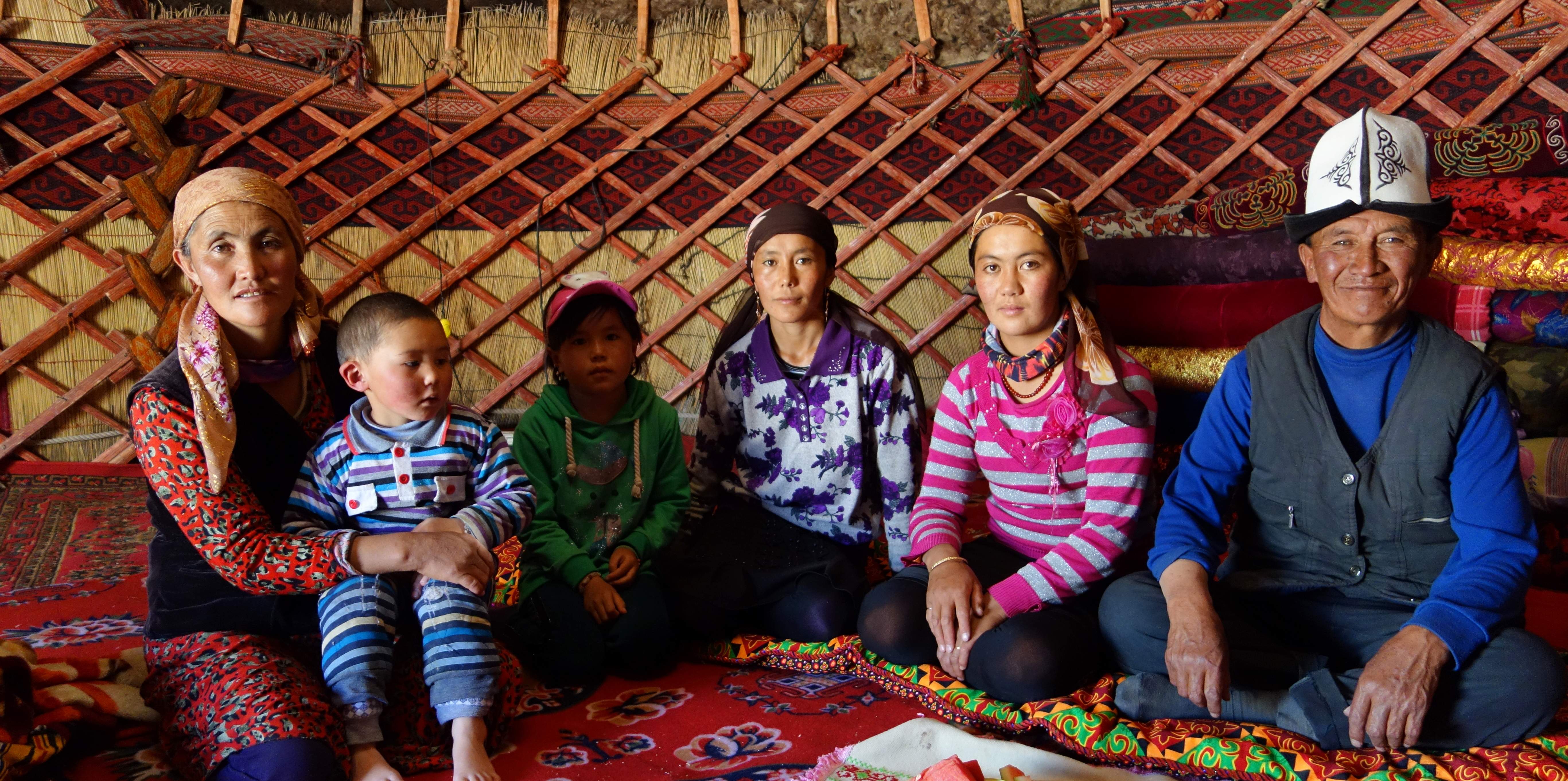 2017 – Dag 13 (8. juni) – Familier i Kirgisistan
